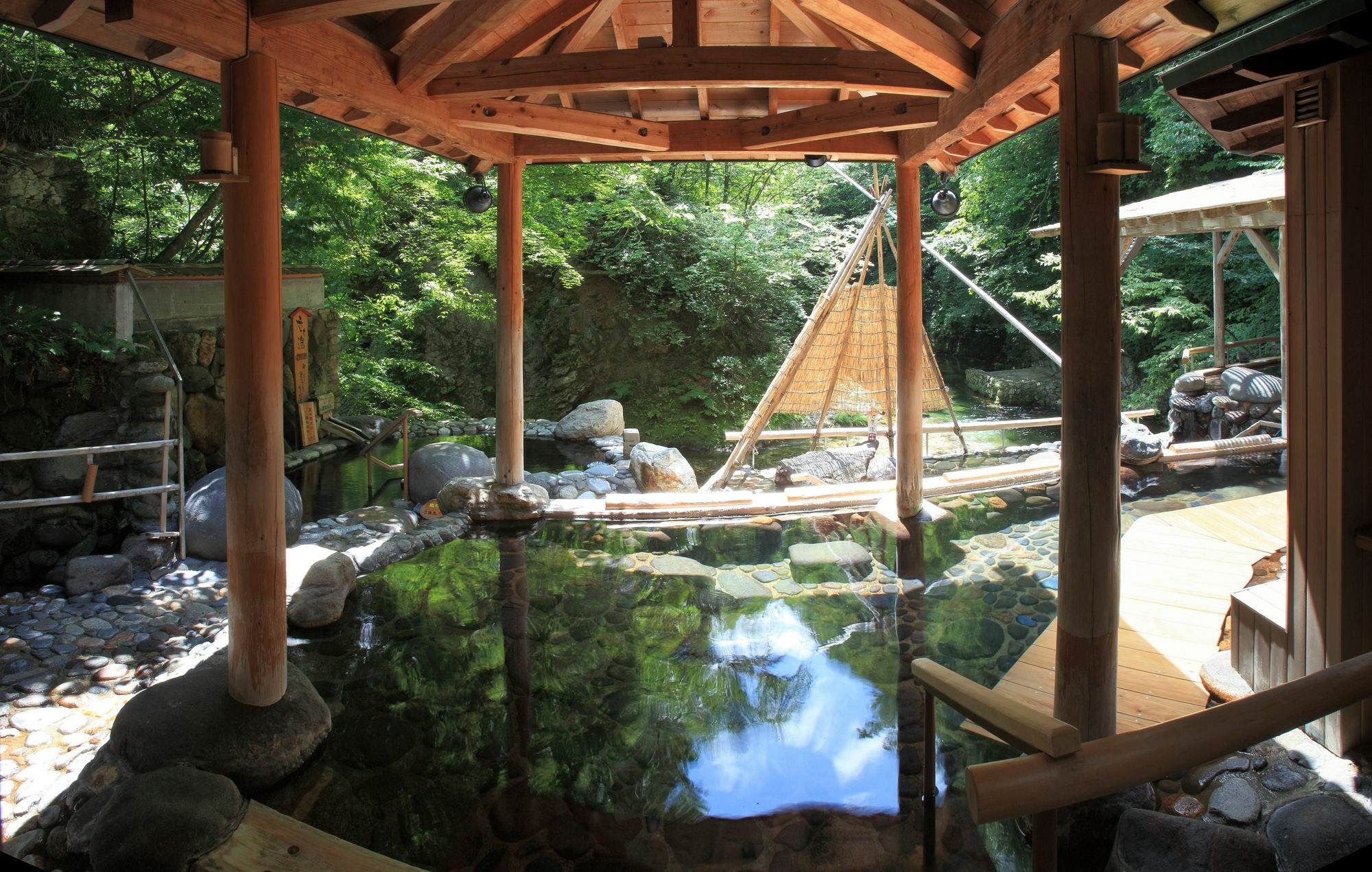 Sakunami Onsen Yuzukushi Salon Ichinobo Sendai Ngoại thất bức ảnh